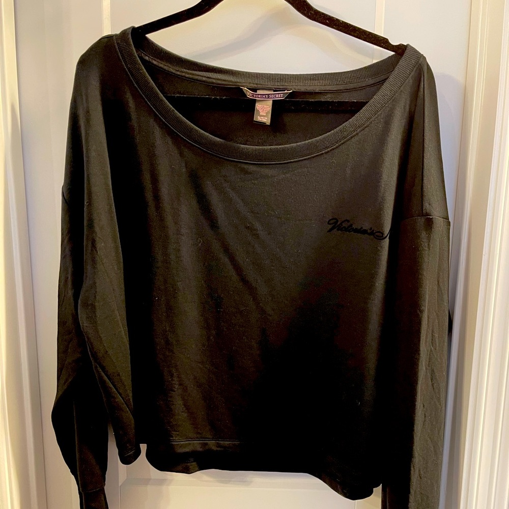 NWOT PINK CROP SWEATSHIRT